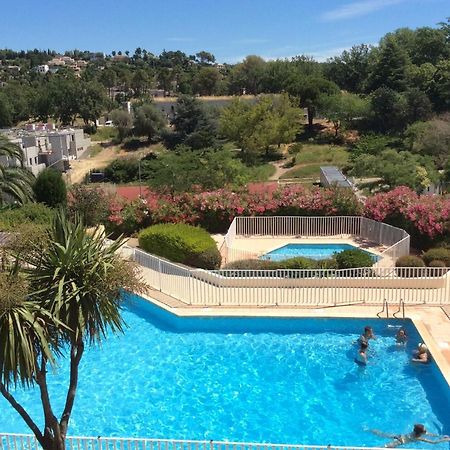 Au Calme Dans Hameau Fleuri Joli Studio 3 Pers Piscine Parking Wi-Fi Vence Exteriör bild